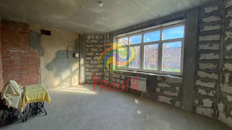 2-комн. квартира, 97 м², 2/4 этаж