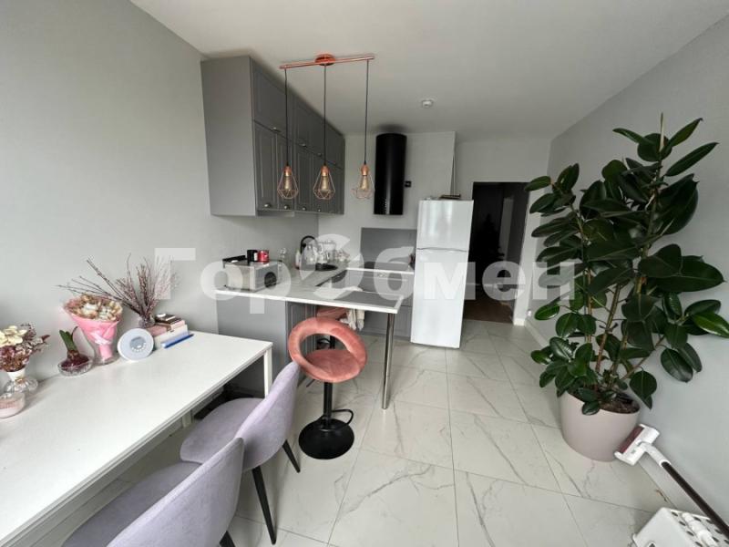 2-комн. квартира, 57.1 м², 22/25 этаж