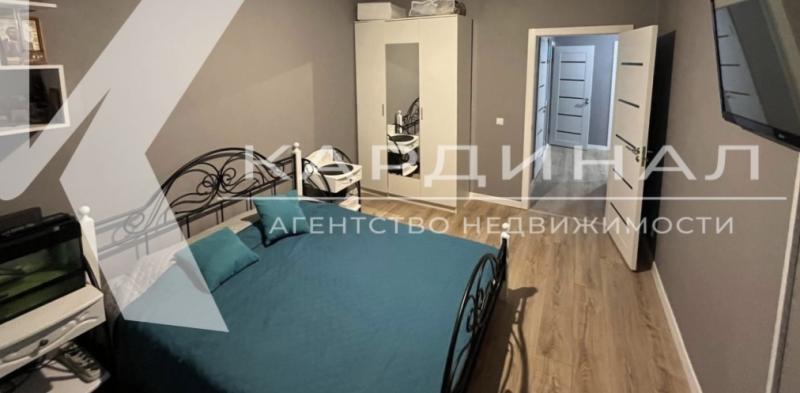 2-комн. квартира, 65 м², 1/9 этаж