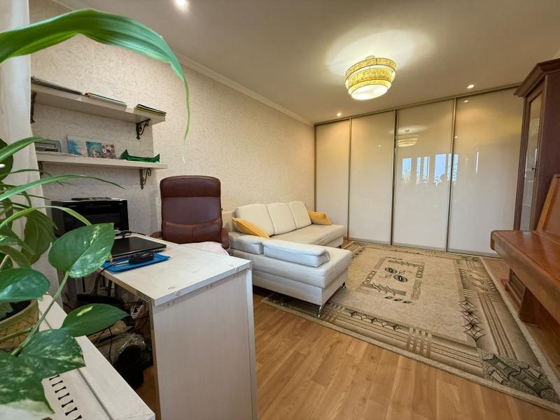 2-комн. квартира, 65.5 м², 4/17 этаж