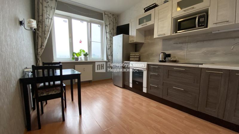 2-комн. квартира, 57 м², 12/18 этаж