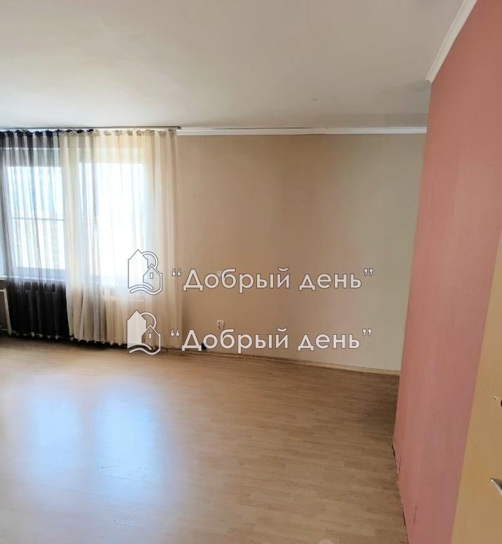 3-комн. квартира, 70 м², 10/10 этаж