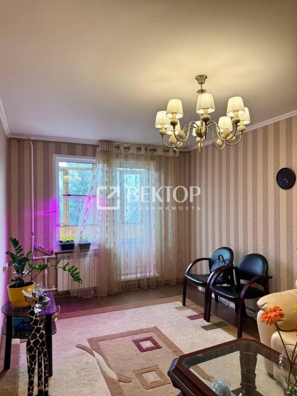 2-комн. квартира, 49.9 м², 2/5 этаж