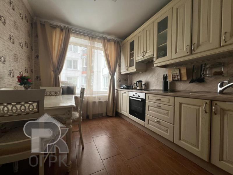 2-комн. квартира, 73.1 м², 13/16 этаж