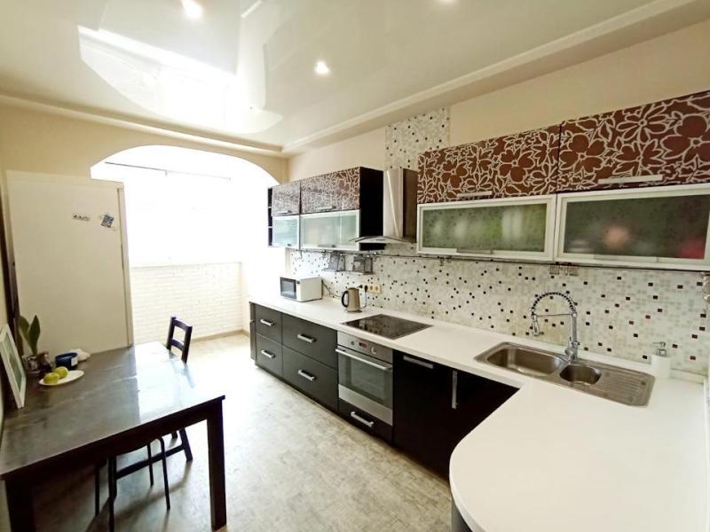2-комн. квартира, 66 м², 14/18 этаж