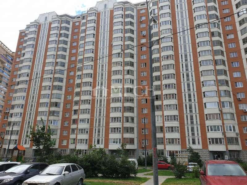 2-комн. квартира, 59 м², 7/17 этаж