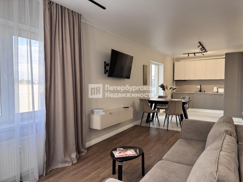 2-комн. квартира, 73 м², 7/8 этаж