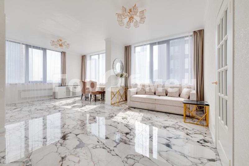 2-комн. квартира, 72 м², 23/41 этаж