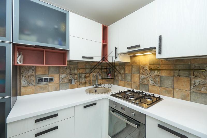 3-комн. квартира, 77.7 м², 2/9 этаж