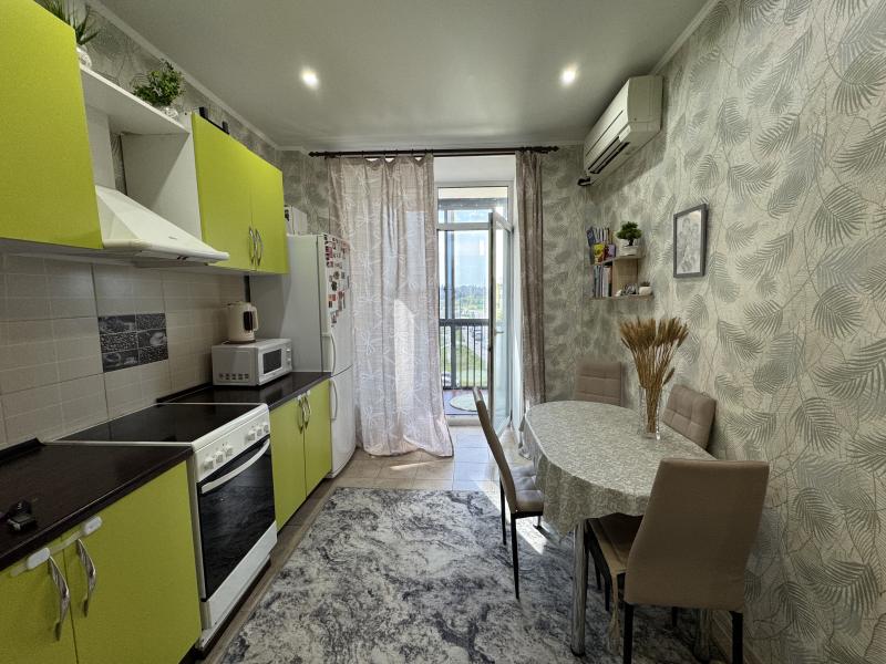 1-комн. квартира, 37 м², 3/6 этаж