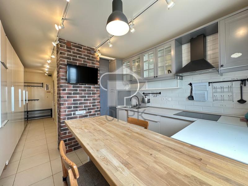 3-комн. квартира, 74 м², 11/17 этаж