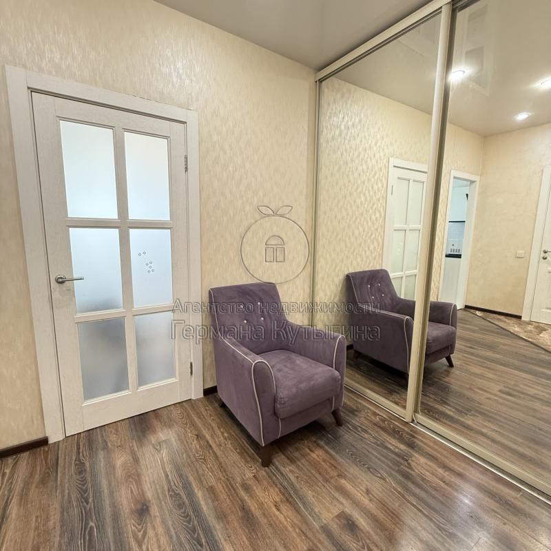 1-комн. квартира, 42 м², 10/12 этаж