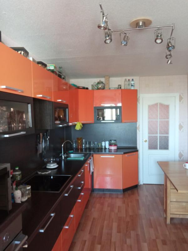 3-комн. квартира, 76 м², 10/16 этаж