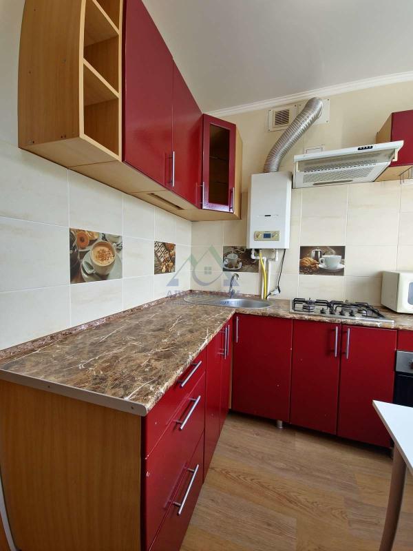 2-комн. квартира, 43 м², 4/4 этаж