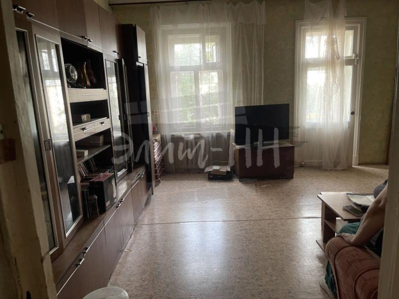 2-комн. квартира, 63 м², 2/4 этаж