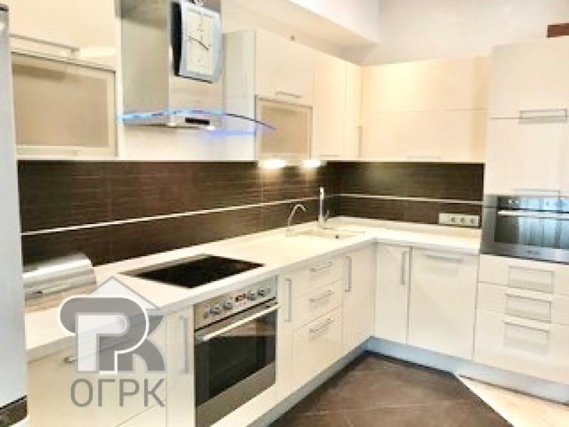 3-комн. квартира, 90 м², 9/17 этаж