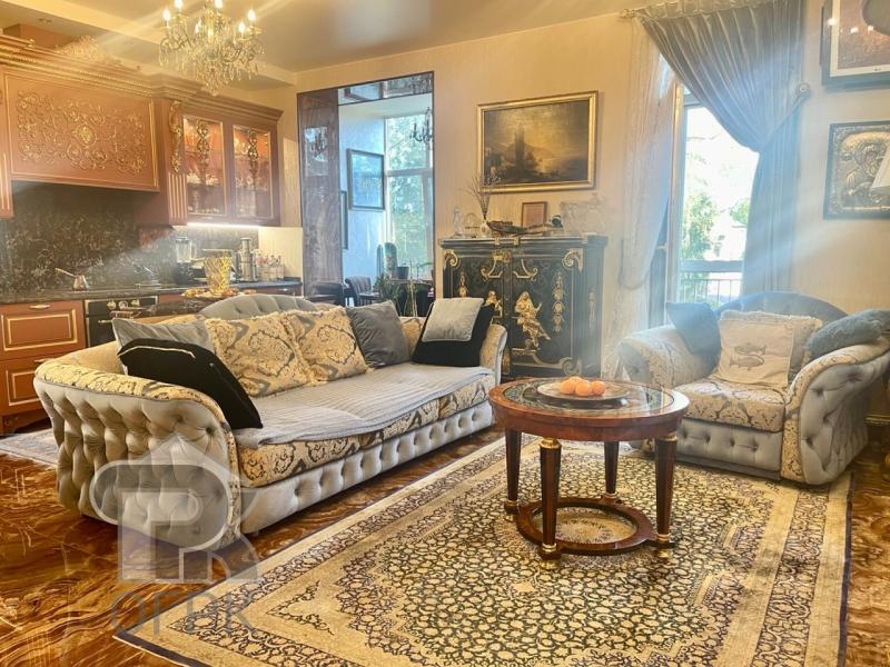 3-комн. квартира, 111 м², 4/6 этаж