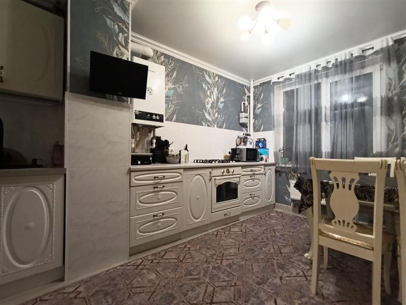 2-комн. квартира, 60 м², 5/6 этаж