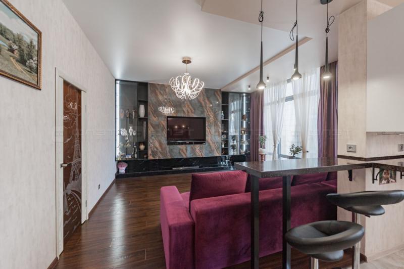 2-комн. квартира, 62 м², 14/24 этаж