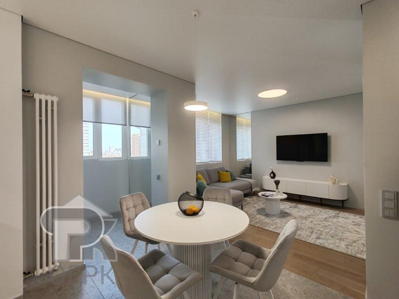 2-комн. квартира, 58 м², 7/24 этаж