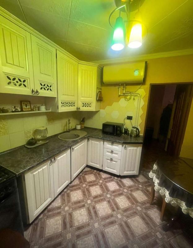 2-комн. квартира, 60 м², 4/9 этаж