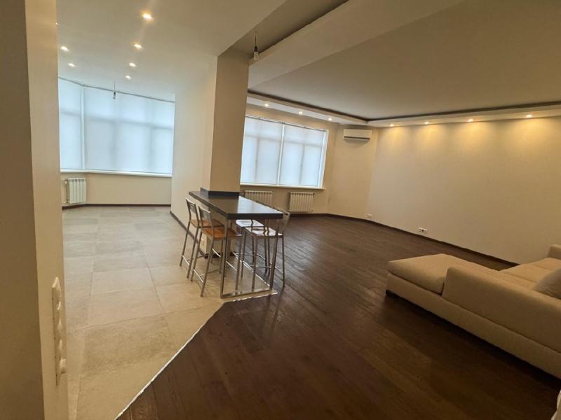 2-комн. квартира, 112 м², 12/22 этаж