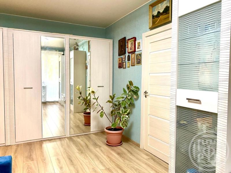 2-комн. квартира, 43 м², 4/4 этаж