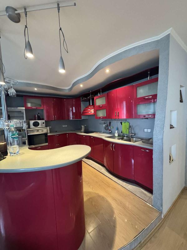 3-комн. квартира, 113 м², 14/16 этаж