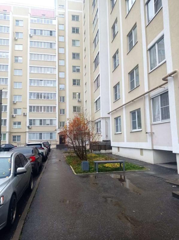2-комн. квартира, 55 м², 1/10 этаж