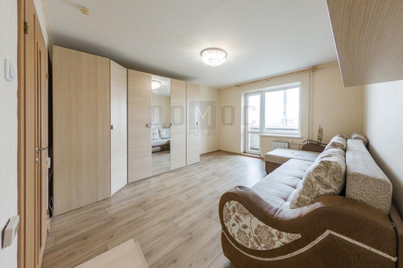 2-комн. квартира, 64 м², 8/10 этаж