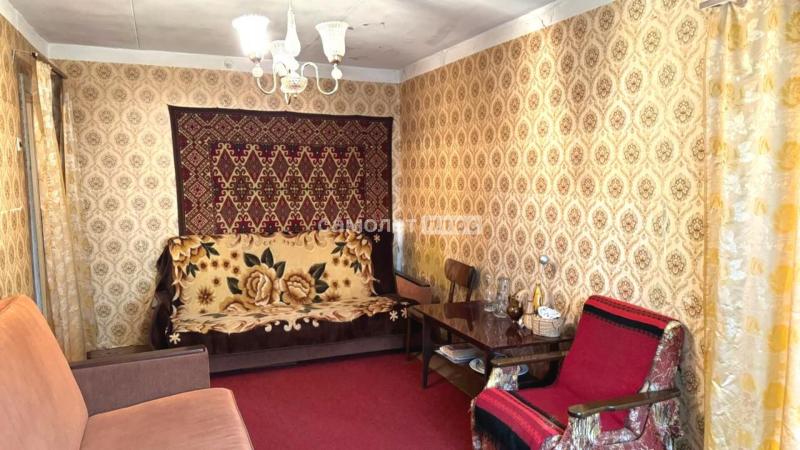 3-комн. квартира, 53 м², 1/4 этаж