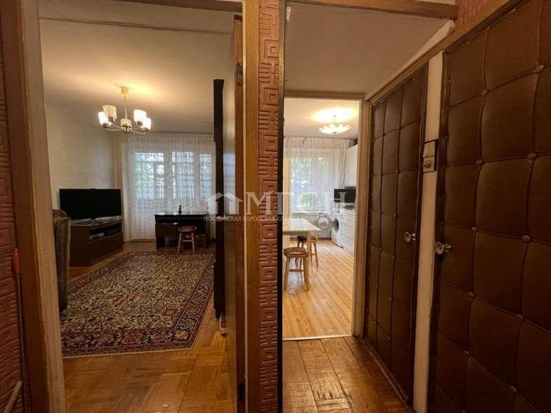 2-комн. квартира, 47 м², 3/14 этаж