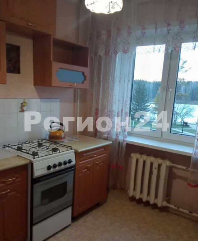 2-комн. квартира, 42 м², 3/4 этаж