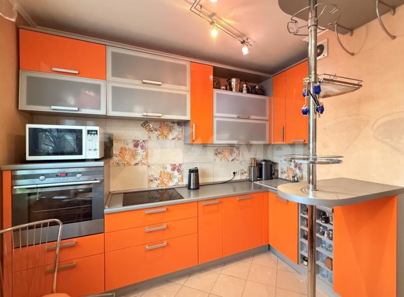 4-комн. квартира, 90 м², 5/17 этаж