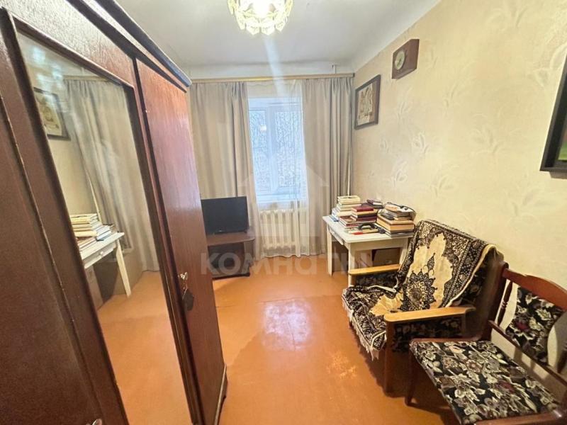 2-комн. квартира, 42 м², 4/5 этаж