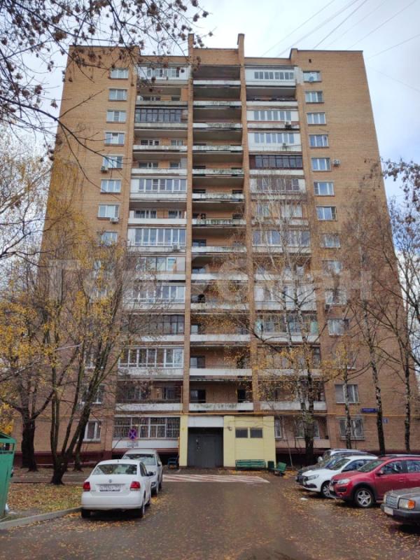 3-комн. квартира, 72 м², 1/14 этаж