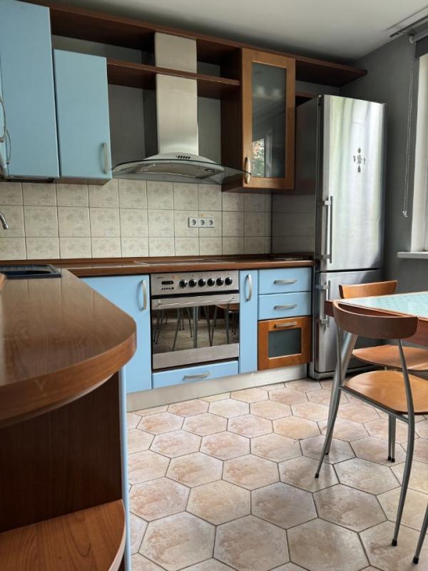 3-комн. квартира, 73 м², 2/17 этаж