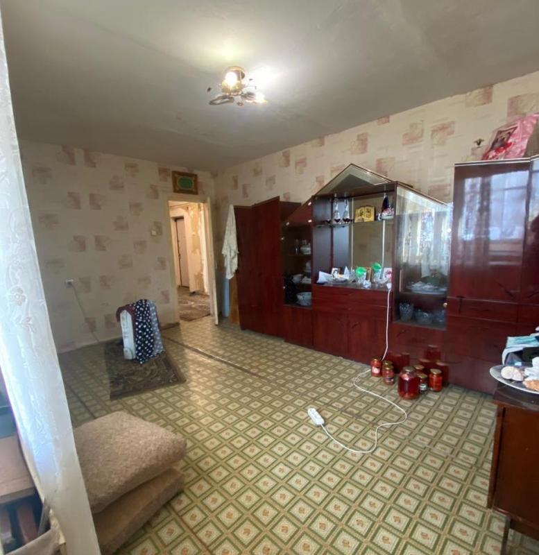 2-комн. квартира, 49 м², 1/3 этаж