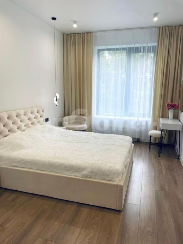 2-комн. квартира, 57 м², 5/25 этаж