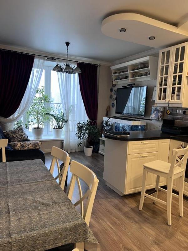 3-комн. квартира, 87 м², 16/17 этаж