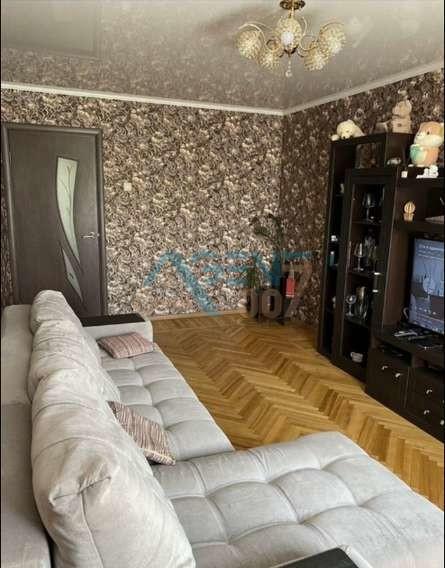 2-комн. квартира, 48 м², 3/5 этаж