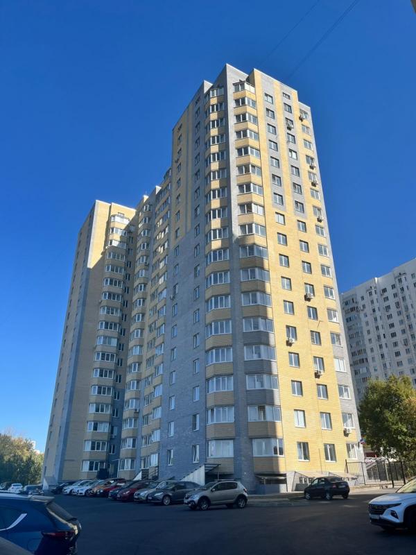 2-комн. квартира, 72 м², 10/17 этаж