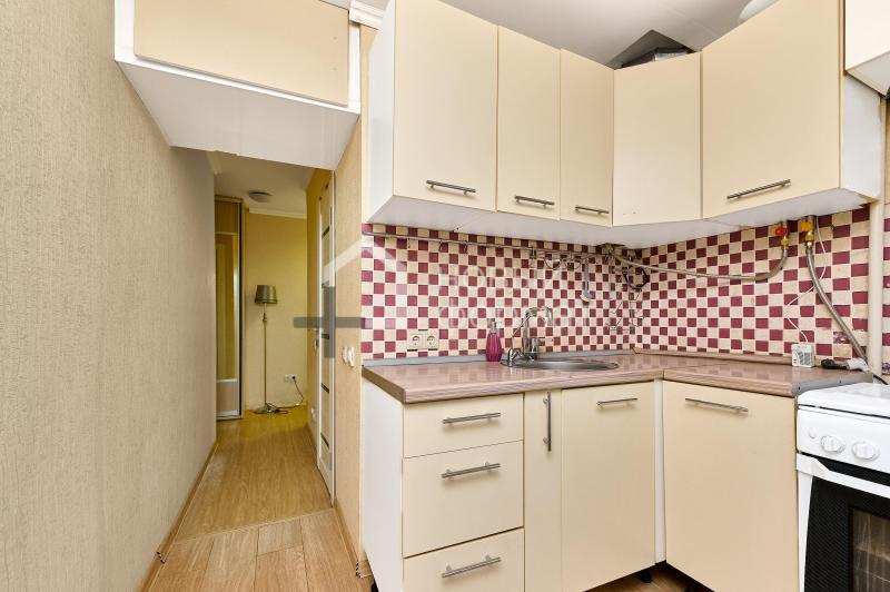 2-комн. квартира, 42 м², 1/5 этаж