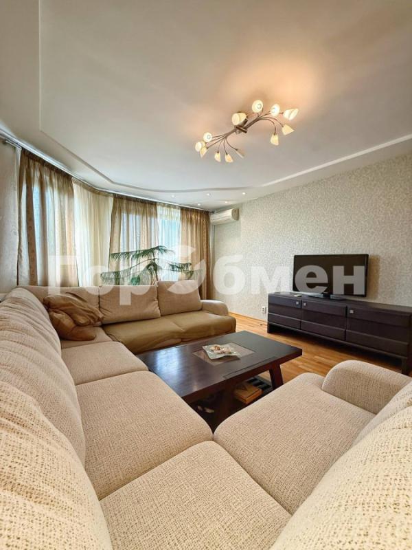 3-комн. квартира, 110 м², 6/12 этаж