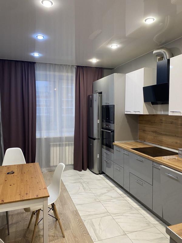2-комн. квартира, 65 м², 17/18 этаж