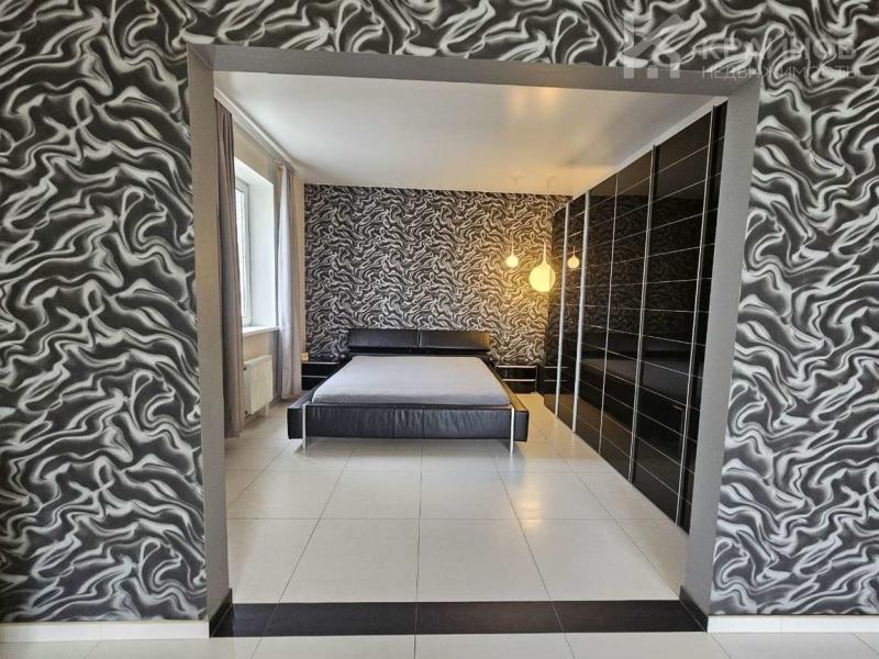 2-комн. квартира, 70 м², 8/14 этаж