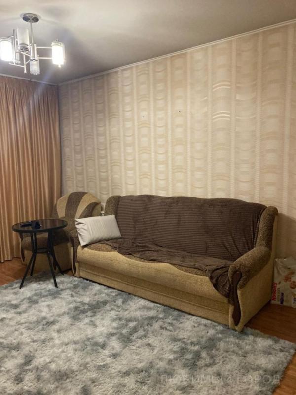 3-комн. квартира, 68 м², 1/6 этаж