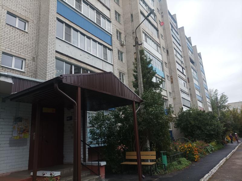 3-комн. квартира, 60 м², 1/9 этаж