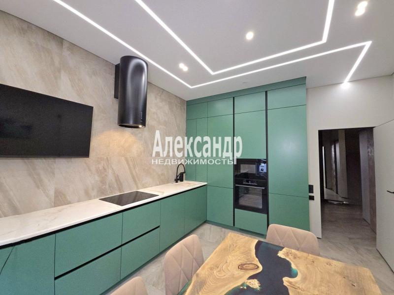 3-комн. квартира, 101 м², 5/10 этаж