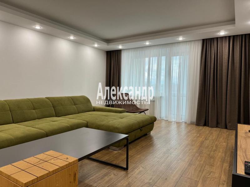 3-комн. квартира, 109 м², 10/15 этаж